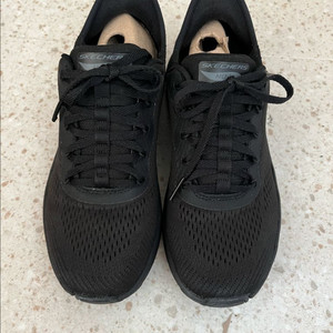 (245)스케쳐스 아치핏 2.0 BBK 150066