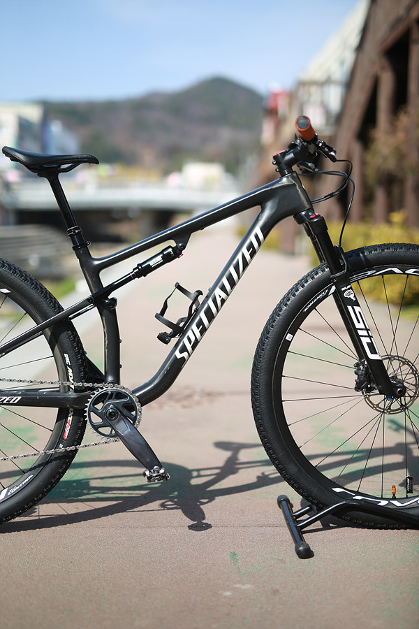 23년 스페셜 에픽 익스퍼트 XC 풀샥 *GX AXS* M 29인치--4