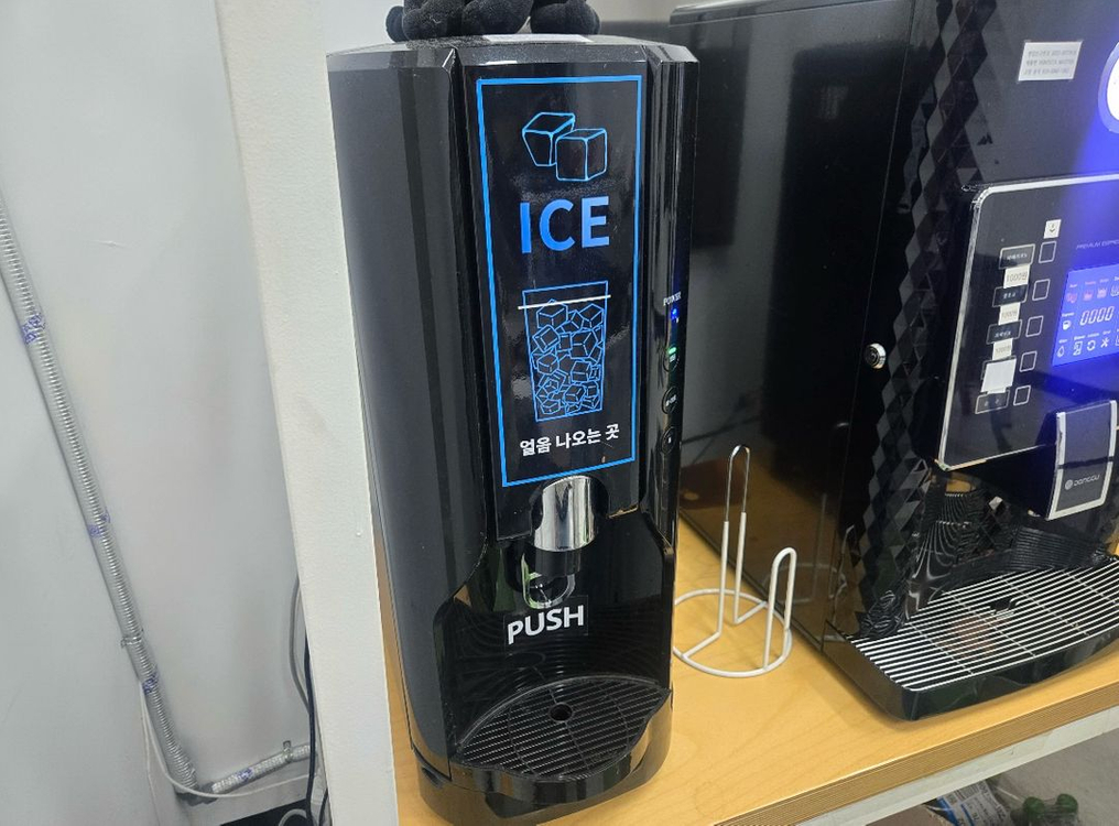 DSpay무인카페 커피머신,얼음정수기,단말기(점검완료) 이미지