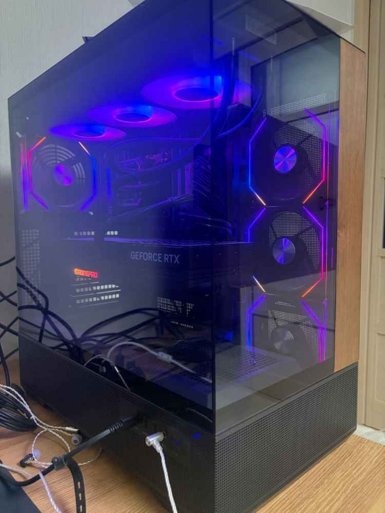 고성능 게이밍 PC 9800X3d rtx5080 본체 팝니다--1