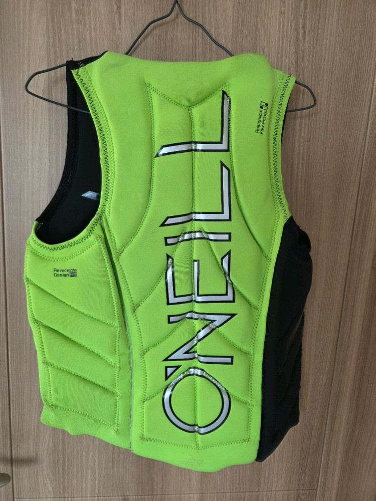 오닐 라이프자켓 s 이미지