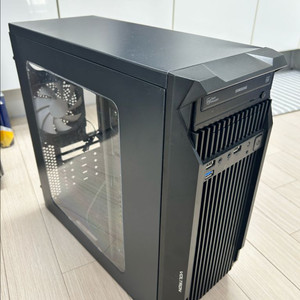 앱코 NCORE 볼트론 USB 3.0 컴퓨터 케이스 팔아요