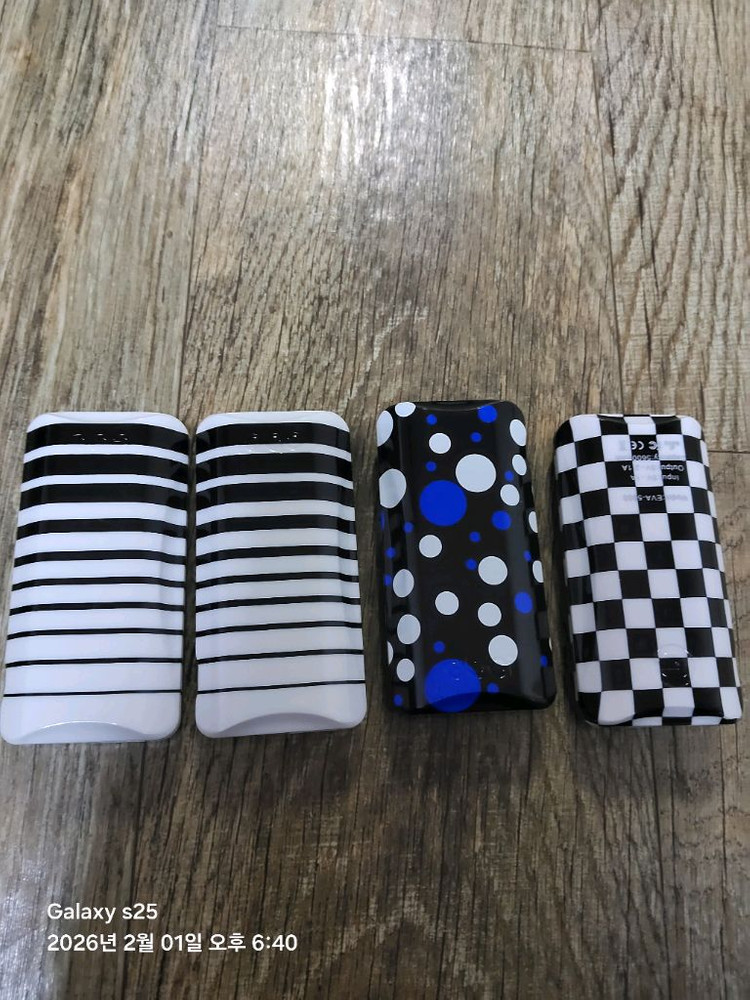 미사용 보조배터리 4개일괄--1