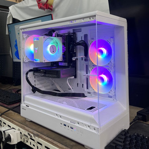 [새제품]화이트 감성 게이밍PC 라이젠5600 / RTX5060 컴퓨터 이미지