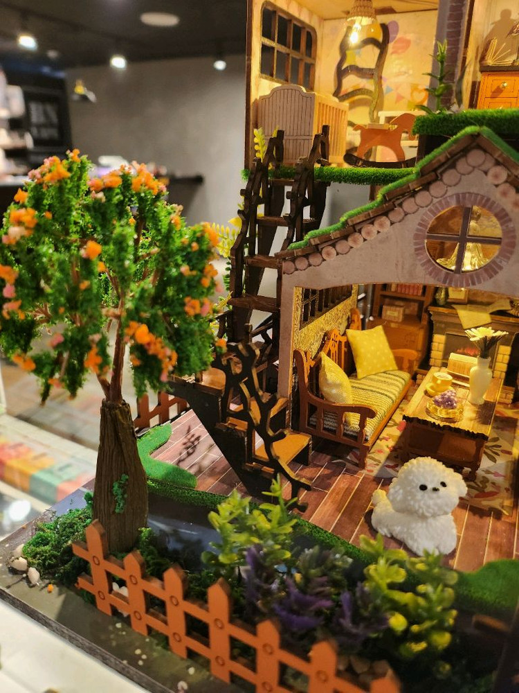 미니어처하우스-숲속의3층집 이미지