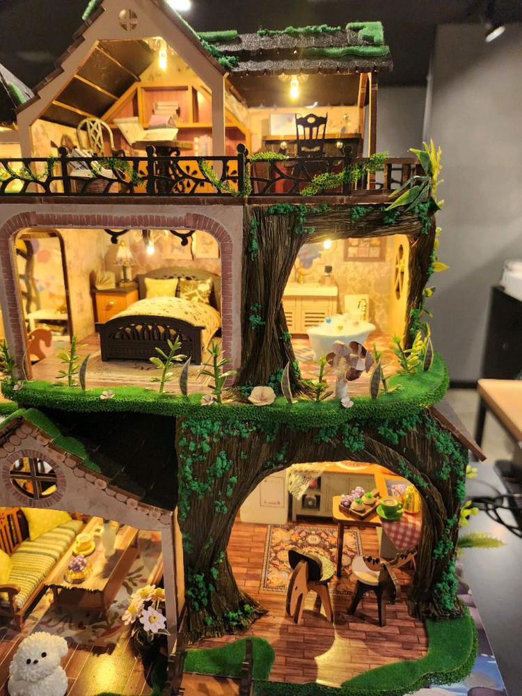 미니어처하우스-숲속의3층집 이미지