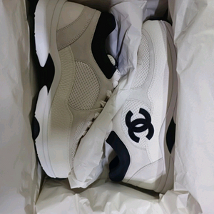 (정품]샤넬 스니커즈 메쉬 스웨이드 카프스킨 그레인드 카프스킨 & 화이트 블랙 이미지