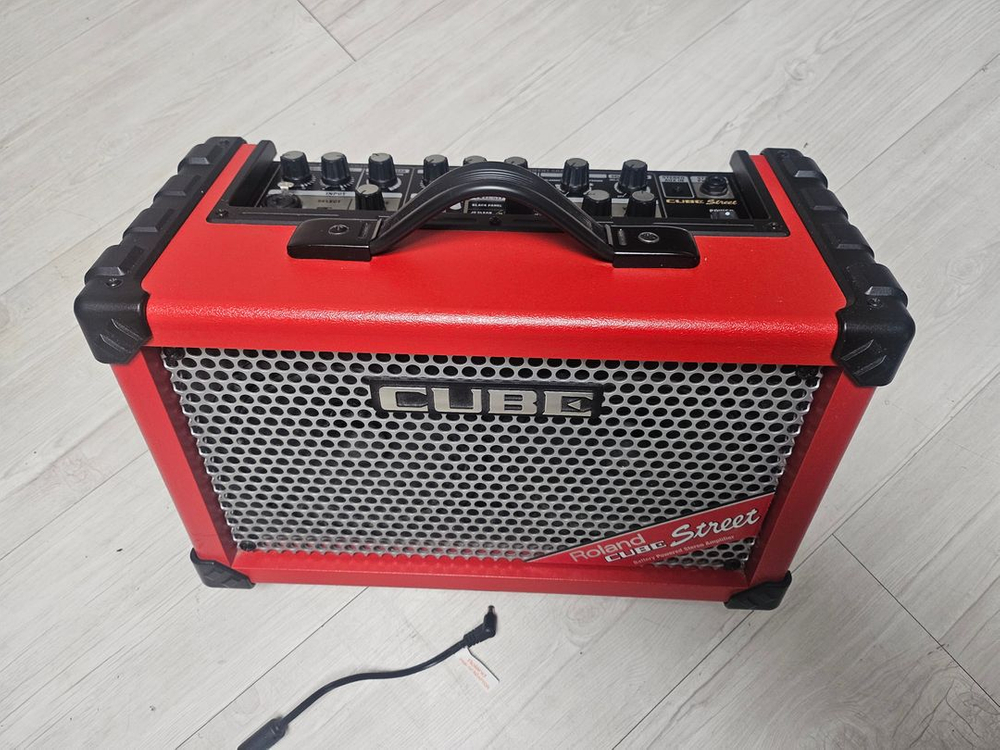 롤랜드 큐브스트리트 레드 이미지