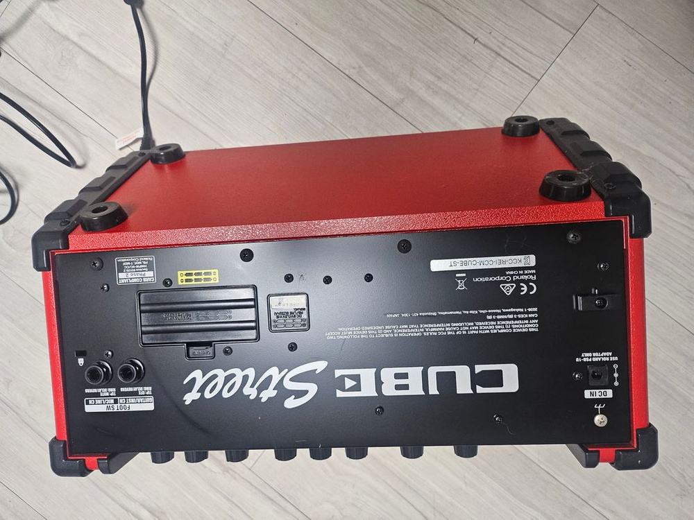 롤랜드 큐브스트리트 레드 이미지