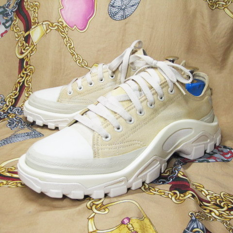 아디다스 라프시몬스 디트로이트 러너 멀티메터리얼 스니커즈 255 이미지