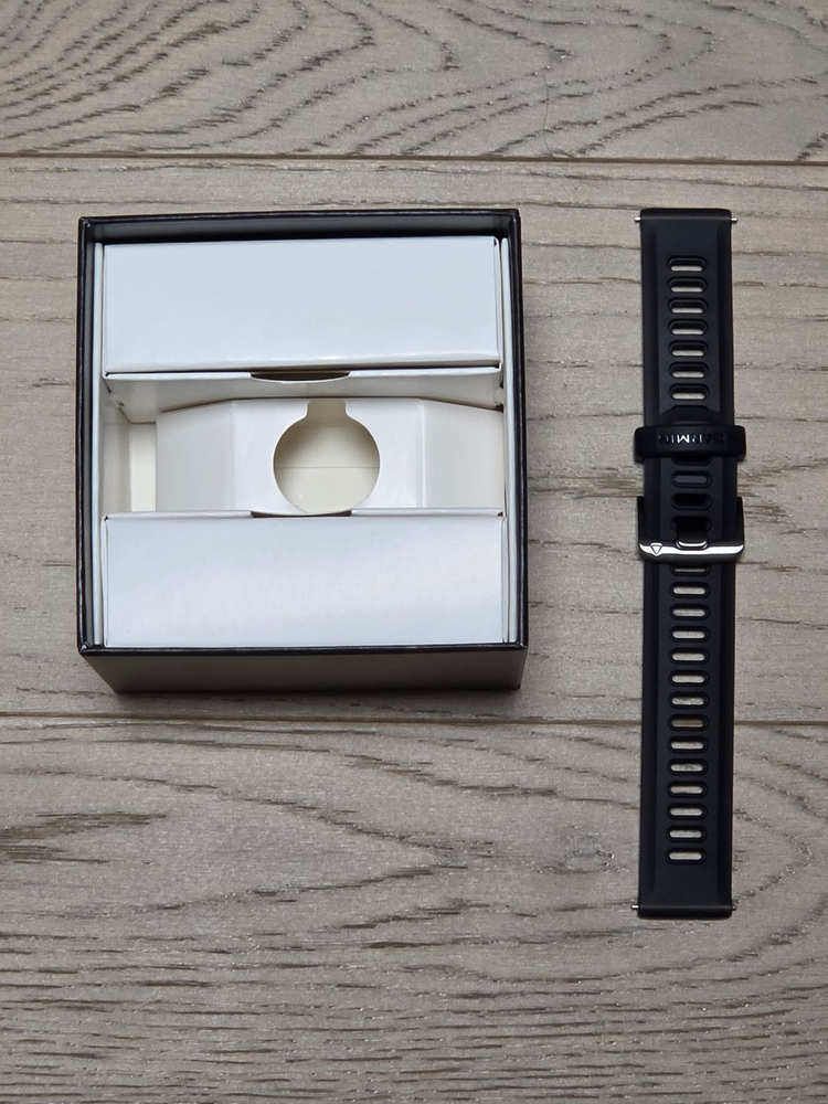 가민 포러너 570 42mm 블랙 SSS급 (정품 스트랩 2개, 힐링쉴드 필름 5개)--2