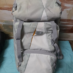 KATA 울트라라이트 인사이드 아웃 100 UL 카메라 백팩