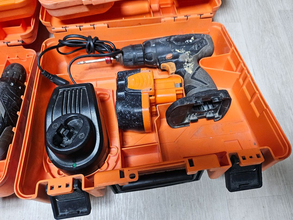 아임삭 14.4볼트 충전 스크류 드라이버 드릴 세트당--1