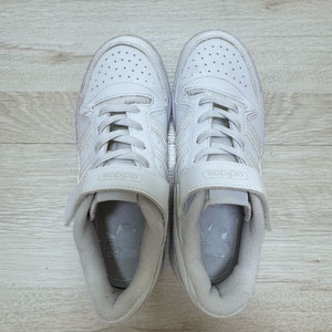 아디다스 키즈 운동화 210 이미지