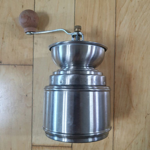 요리즐 커피그라인더, 스테인리스 거품기, 스틸 냄비 이미지