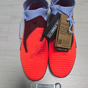 나이키 팬텀6 하이 엘리트 SG-PRO P 쇠뽕 축구화 275mm 판매합니다