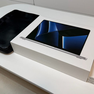 맥북 M2 PRO 14 (파우치,허브 포함) 풀박스 S급