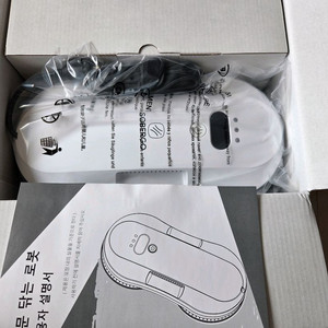 유리창청소기 3세대 팝니다. 이미지