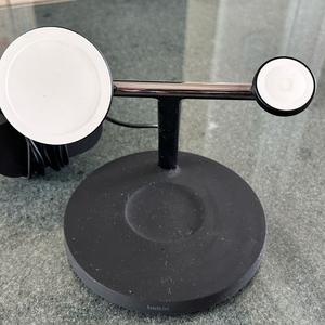 벨킨 3in1 맥세이프충전기 15W 아이폰 애플워치 고속 무선 충전 스탠드 WIZ017kr(블랙)