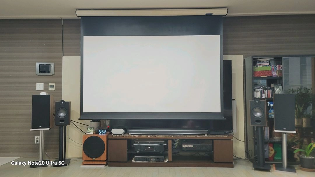 윤씨네 솜피모터 전동스크린 90 인치, 리모컨 - 안심되는 중고거래