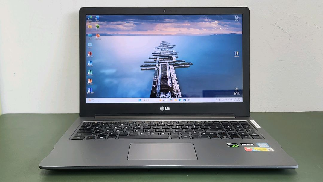 LG 울트라기어 15UD780 i7-8세대 게이밍노트북_신품배터리--0