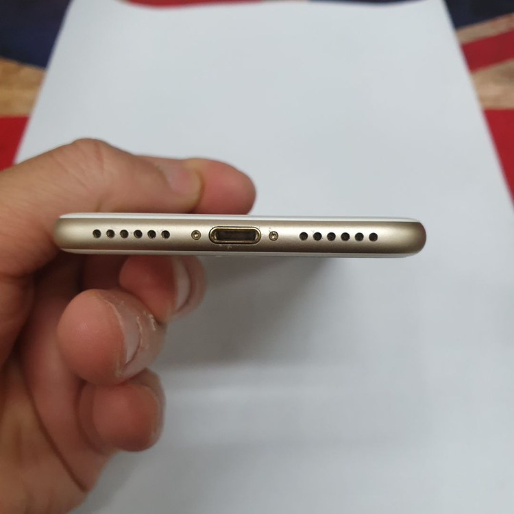 아이폰 7 32GB 골드 S급 중고폰 배터리100% 카메라무음 레트로감성 인스타 카메라폰 493394--4