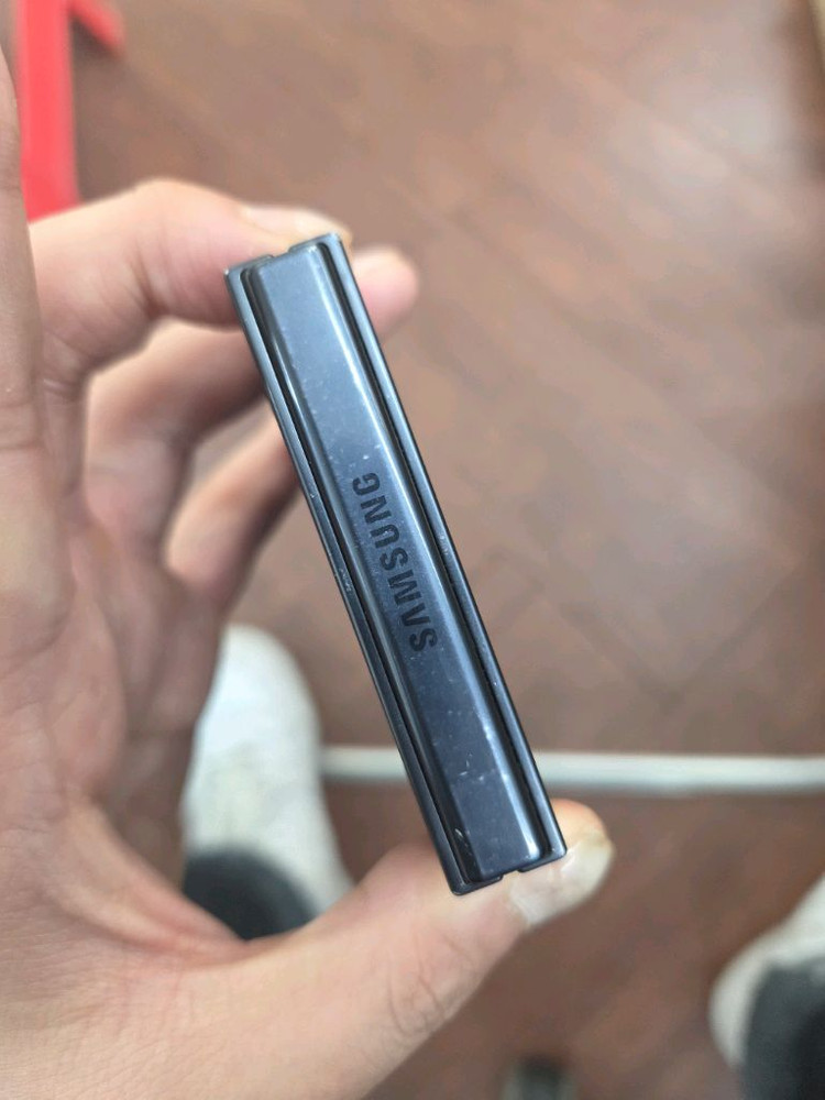 갤럭시Z플립7 512G 대용량무잔상SSS 69.9만--3