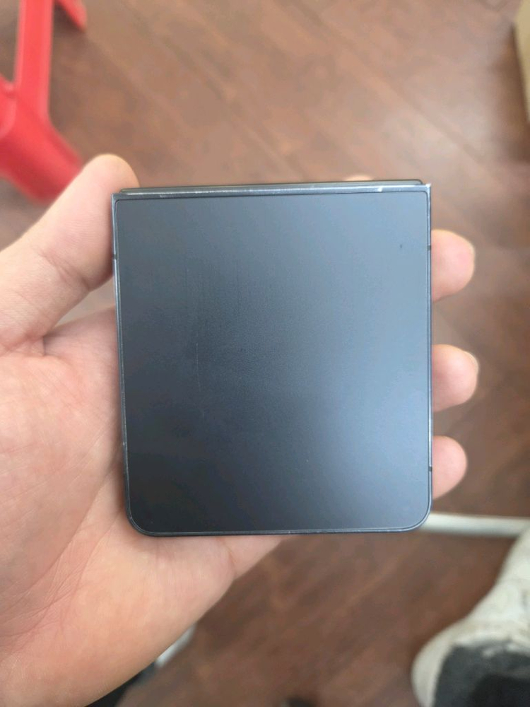 갤럭시Z플립7 512G 대용량무잔상SSS 69.9만--6