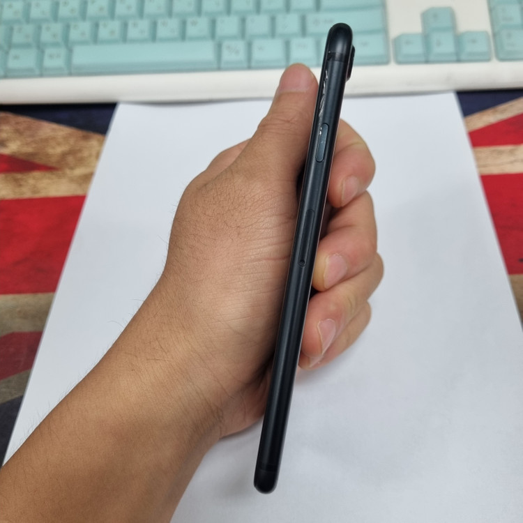 아이폰 7 128GB 매트블랙 중고폰 배터리88% 인스타 감성레트로 사진폰 카메라폰 206502--6