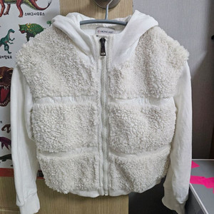 몽클레어키즈 뽀글이 후드집업 8y 판매 이미지