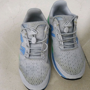 뉴발란스 키즈 180 운동화 팝니다