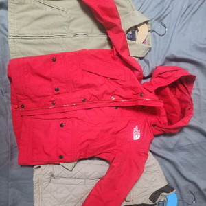 노스페이스 110 바람막이 팝니다