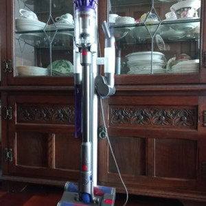 다이슨 옴니-글라이드(Dyson Omni-Glide) 무선 청소기 이미지