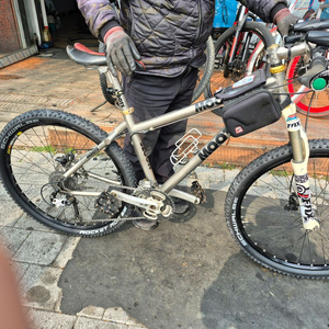 Moots YBB 티타늄 MTB / XT 풀셋 / FOX 포크 / 26인치