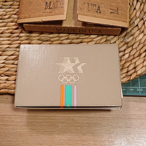 1984 LA올림픽 기념 우정 핀뱃지와 코인 세트