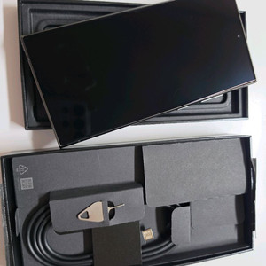 갤럭시 S24 울트라 티타늄블랙 512GB (풀박스+케이스) 이미지