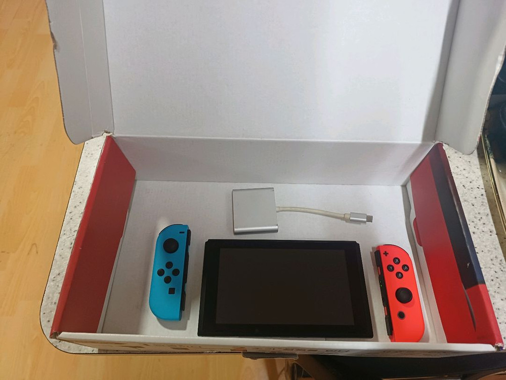 닌텐도 스위치 배터리 개선판(XKK) 본체와 조이콘 / 안전거래 환영--2