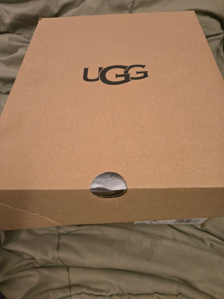 UGG 패딩폼 슬라이드 (맥시 슬라이드) 사이즈6(230) 이미지