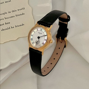 셀린느 스몰세컨드 골드 라운드 시계 / 정품감정.케어