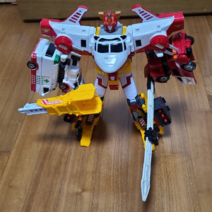 헬로카봇 마이티가드4단합체 구성품다있고 상태좋아요