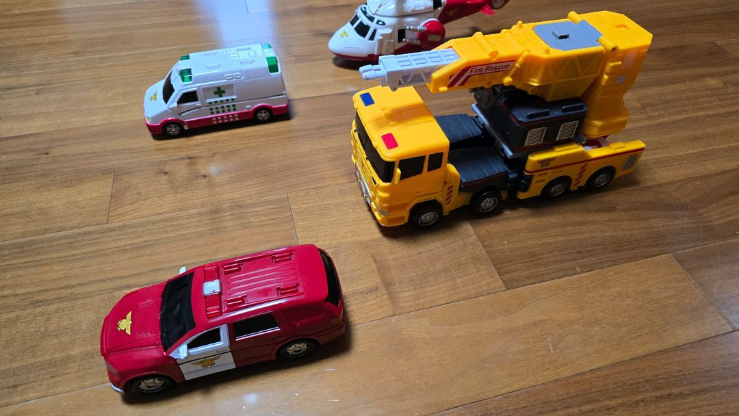 헬로카봇 마이티가드4단합체 구성품다있고 상태좋아요--5