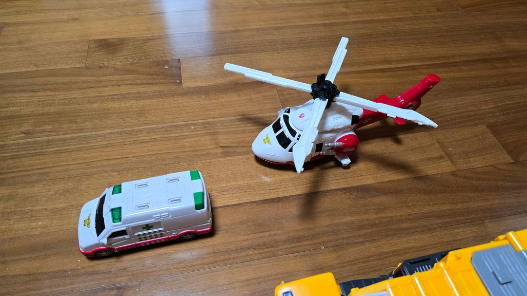 헬로카봇 마이티가드4단합체 구성품다있고 상태좋아요--6