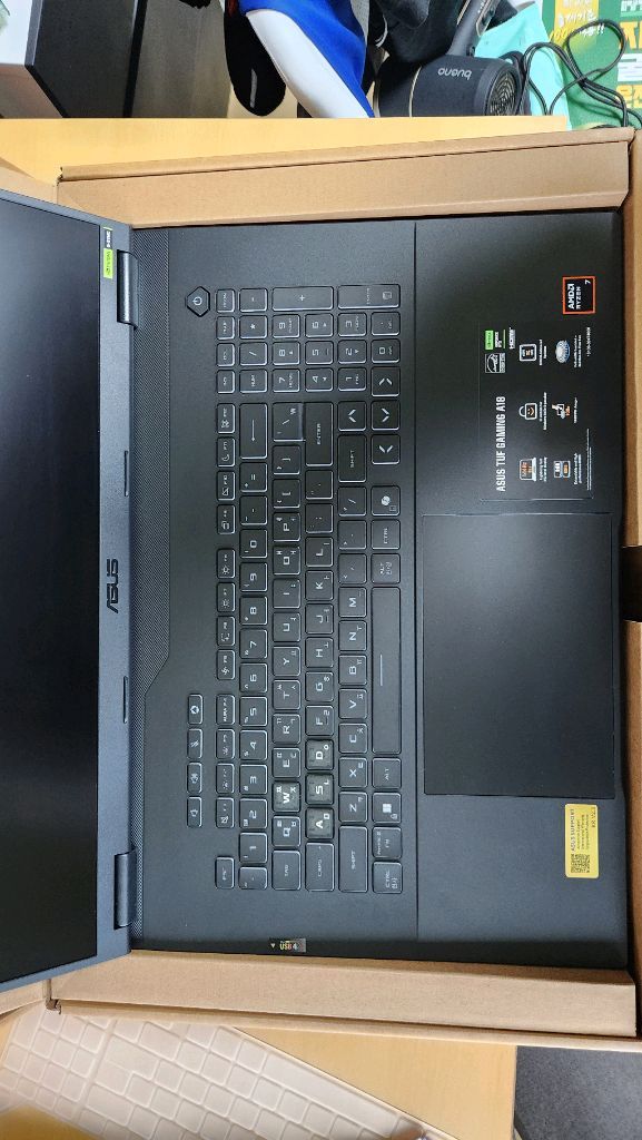 ASUS 18인치 게이밍 노트북 / 5070노트북 이미지