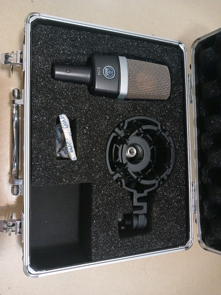 *AKG C214 팝니다--0