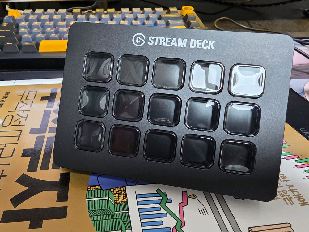 엘가토 스트림덱 mk2 15키--1