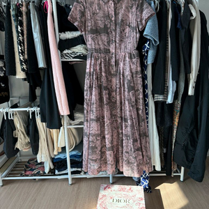 디올 23fw 리비에라 드레스 원피스 새상품급 판매합니다 김연아 고민시 이미지