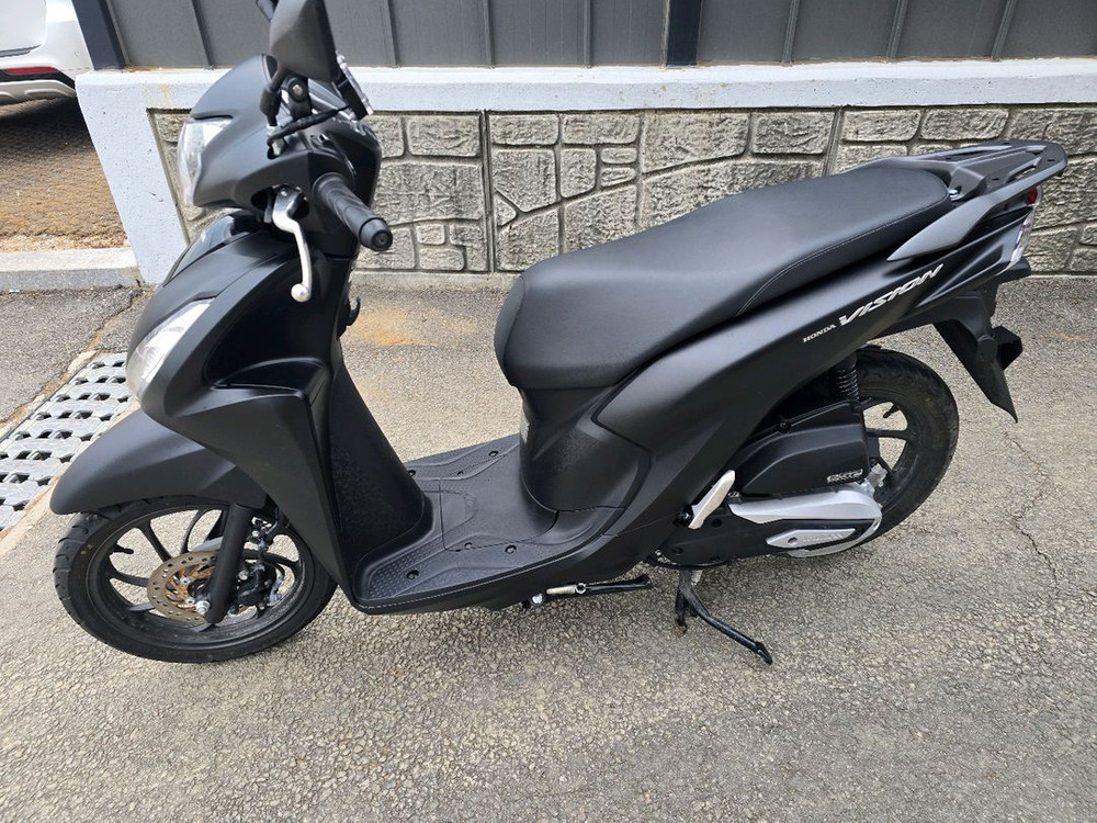혼다비전110 블랙 스쿠터--1