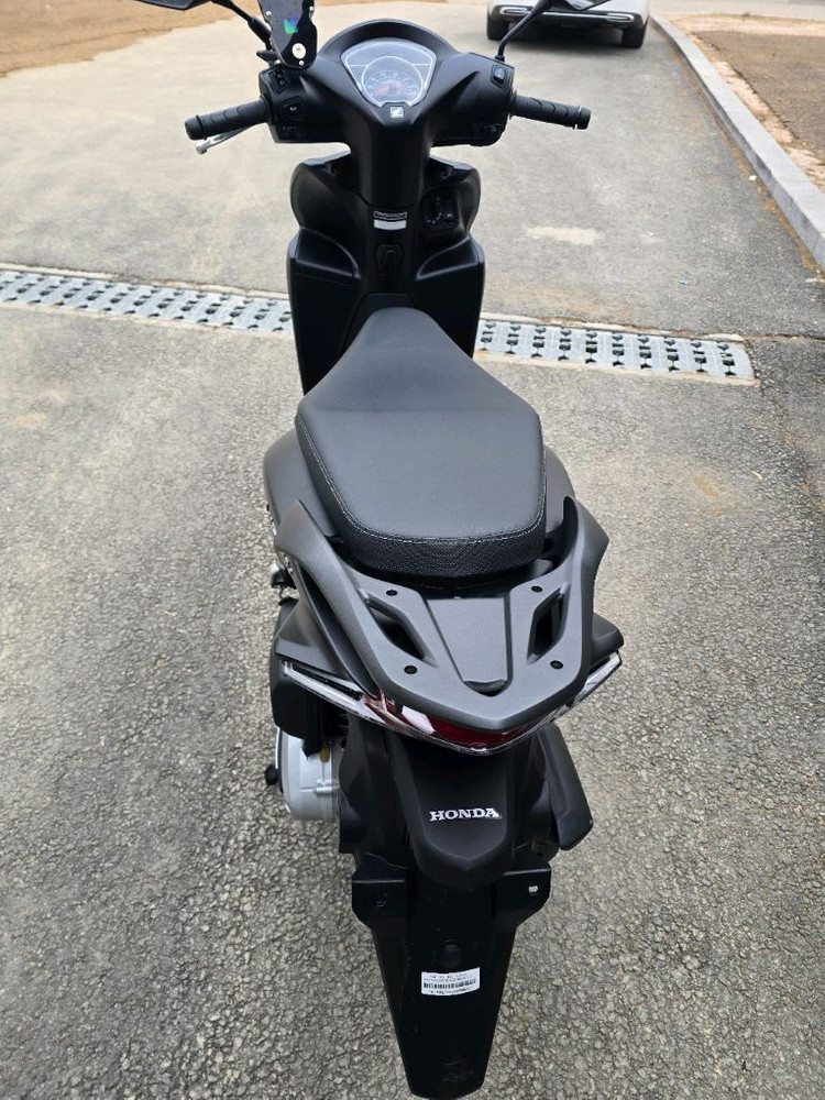 혼다비전110 블랙 스쿠터--2