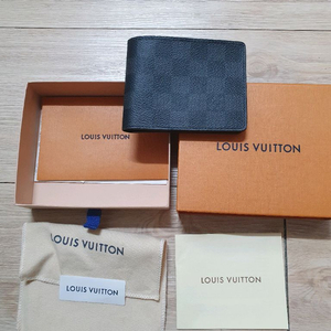 루이비통 남성 반지갑 N63261 팝니다 이미지