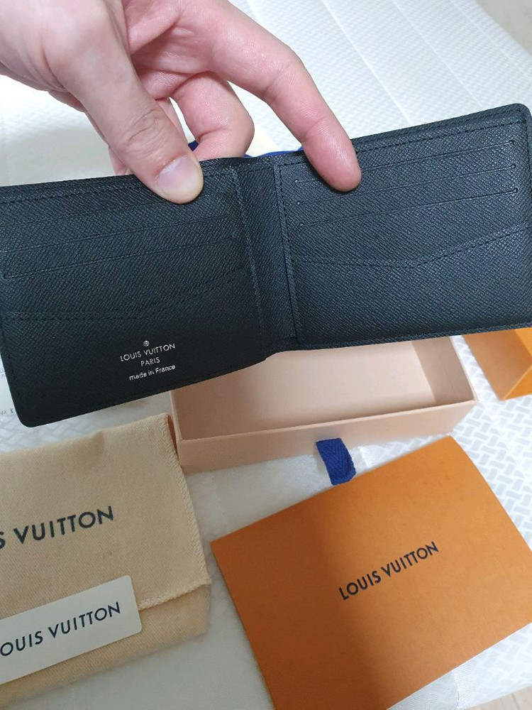 루이비통 남성 반지갑 N63261 팝니다 이미지